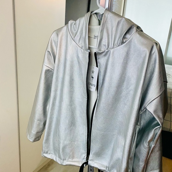 LIVAN's Women’s leather jacket Made in Italy - Picture 4 of 6